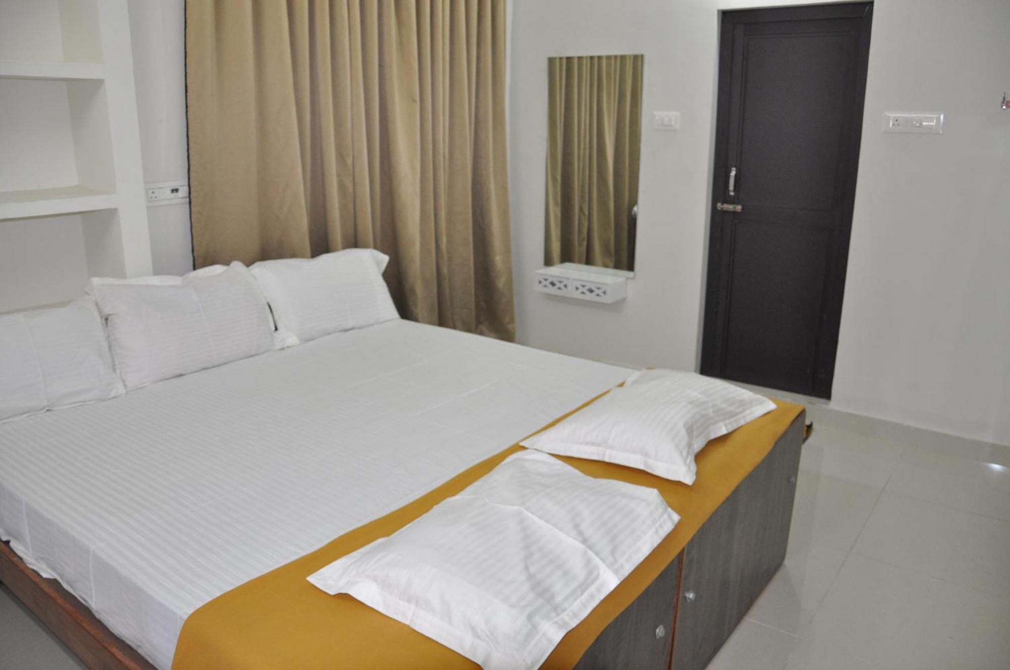 Alaya Rooms Tiruchirappalli Esterno foto