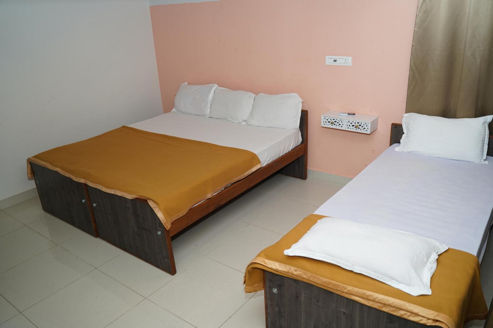 Alaya Rooms Tiruchirappalli Esterno foto